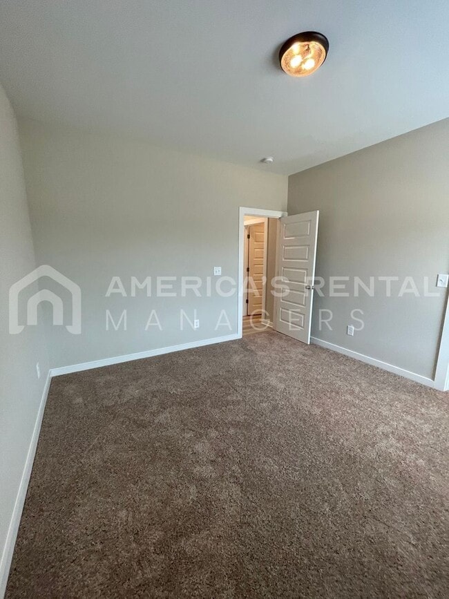 Building Photo - Home for Rent in Jasper, AL!!! Available to View Now!!!  DEPOSIT VIEWING!!