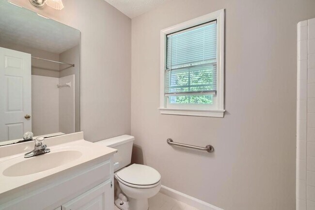 Building Photo - 2459 Jacks View Ct