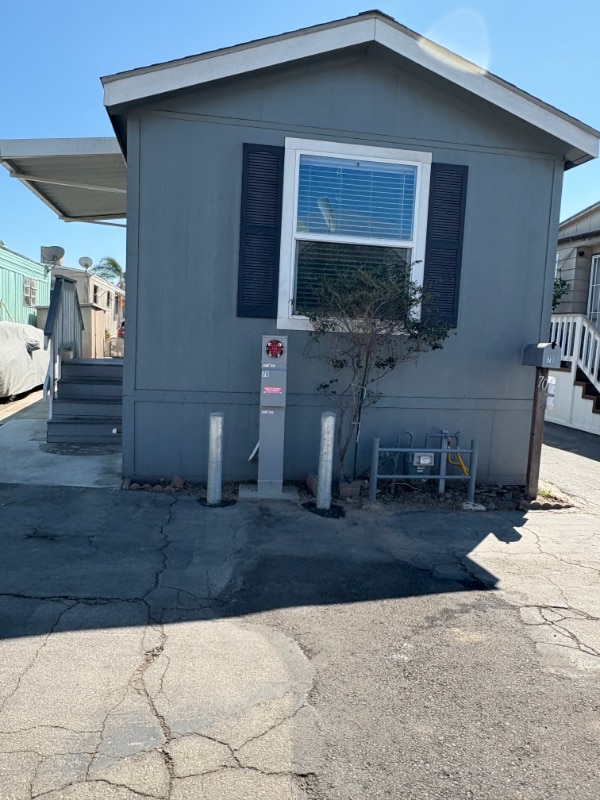 Building Photo - 435 E Gardena Blvd