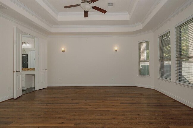 Building Photo - 46 Caprice Bend Pl