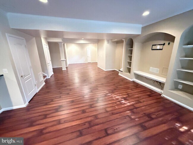 Building Photo - 5624 Arrowfield Terrace