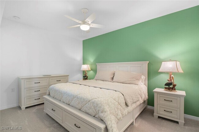 Building Photo - 15285 Grn Acrs Ave