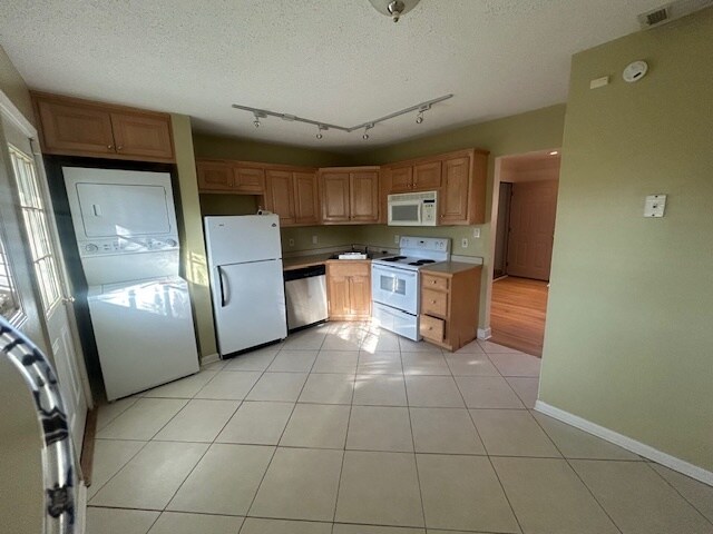 Building Photo - 315 Hilderbrand Dr