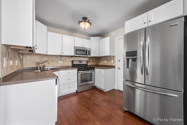 Building Photo - 11705 Pine Way