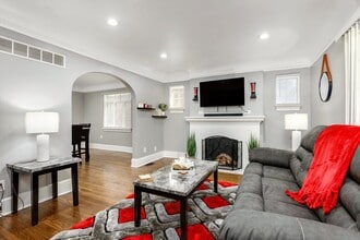 Building Photo - 3638 Bedford St