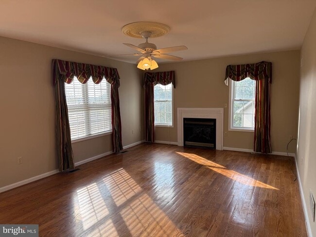 Building Photo - 51 Crystal Hill Ct