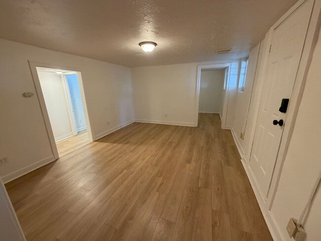 Interior Photo - 1828 West 9th