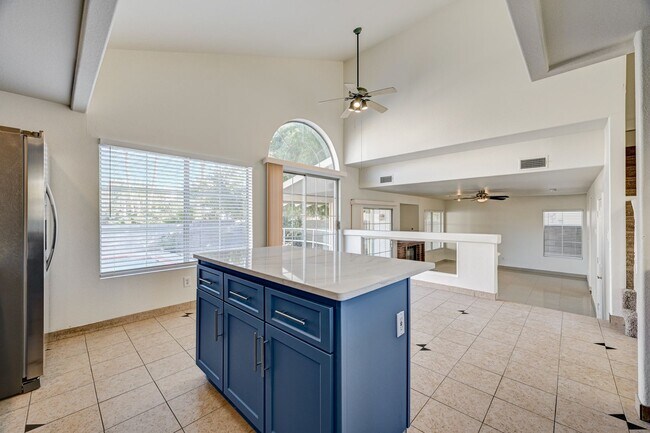 Building Photo - Tri-Level Home with Pool & Spa in Henderson, 89074