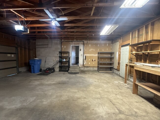 Building Photo - 3085 W 5685 S