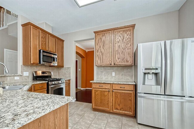 Building Photo - 2218 Falcon Knoll Ln