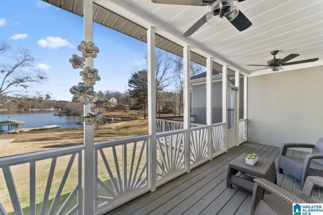 Building Photo - 20892 Sharon Dr