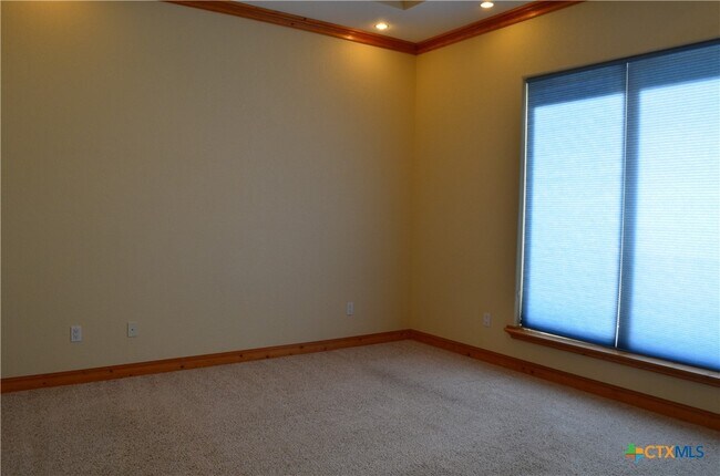 Building Photo - 1804 Iron Jacket Trail