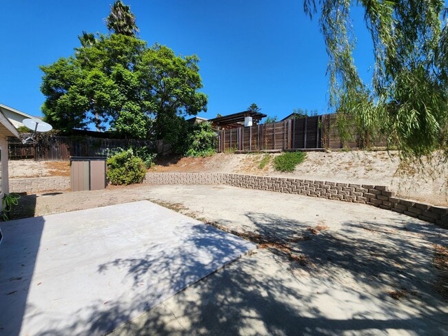 Building Photo - 3BR/2BA Single Family House