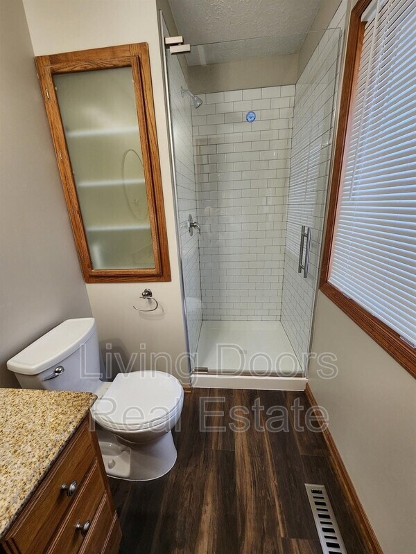 Building Photo - 7821 Trendwood Dr