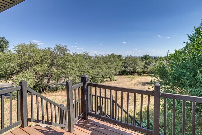 Building Photo - 482 W 80th Ave