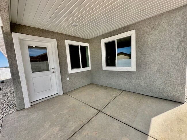 Building Photo - Brand New 3 bedroom- 2 bath Single Family ...