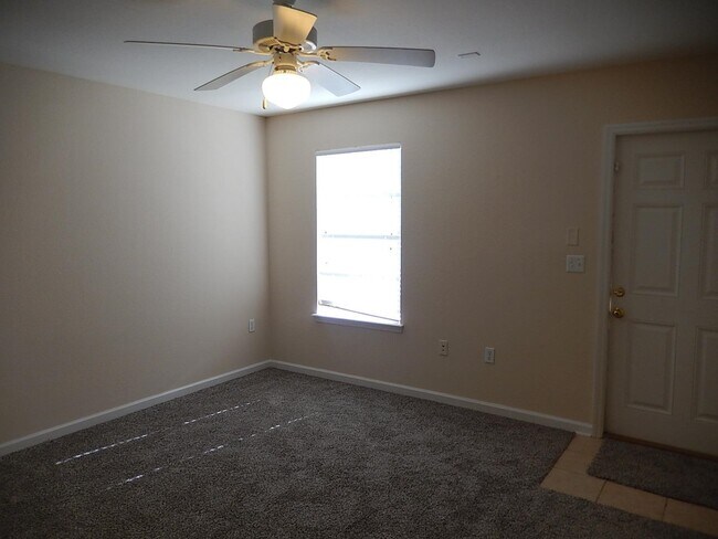 Building Photo - 4434 Gearhart Rd
