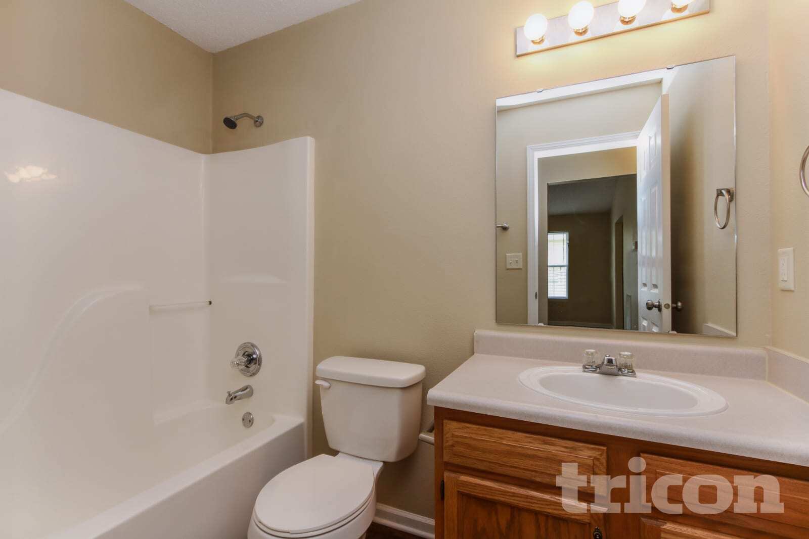 Building Photo - 345 Bent Stream Ln