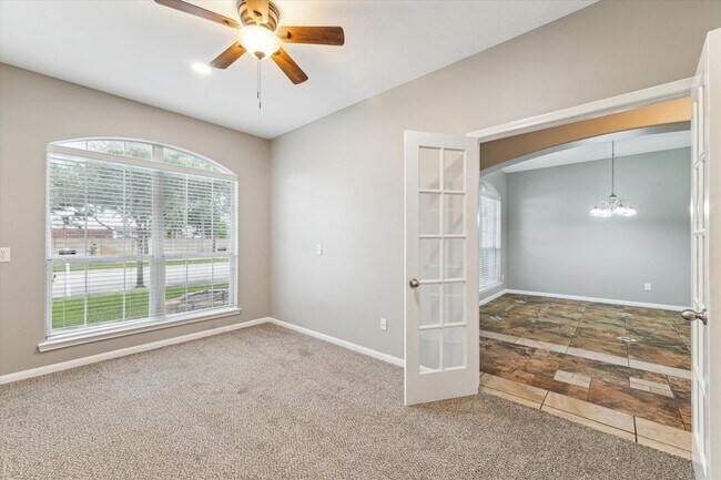 Building Photo - 3122 Schumann Oaks Dr