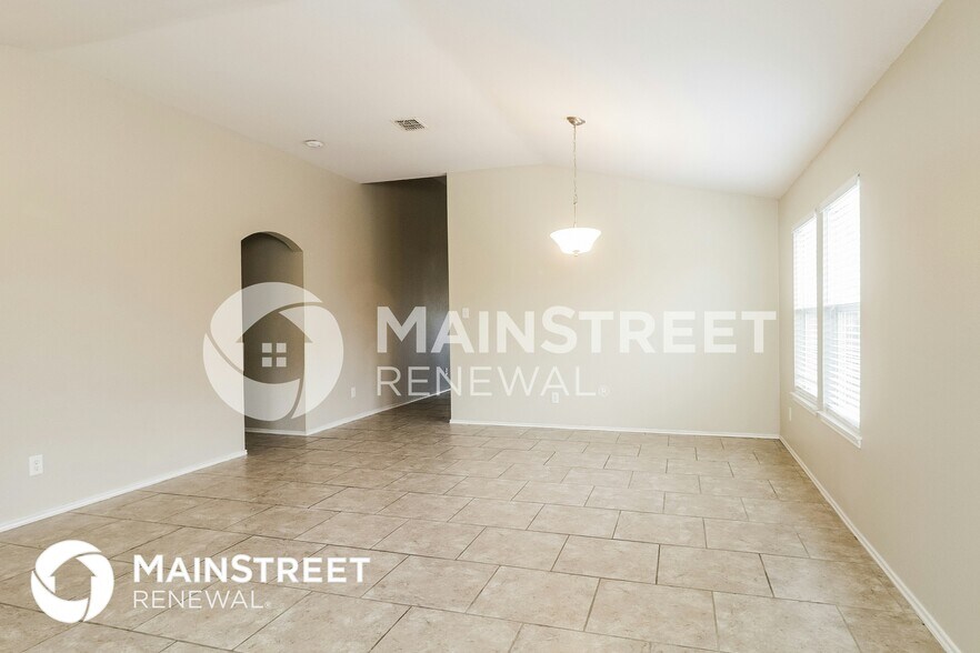Building Photo - 1229 Spring Water Dr