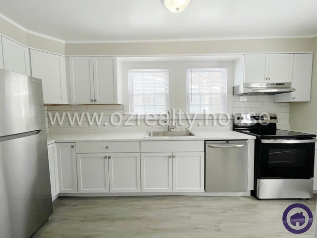 Building Photo - 5344 Claxton St