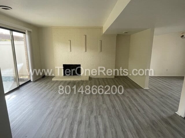 Building Photo - NO DEPOSIT option available for qualified ...