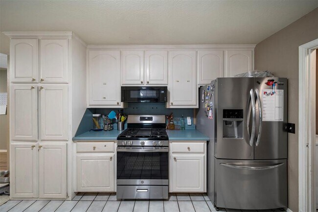 Building Photo - 1829 Ranchwood Dr