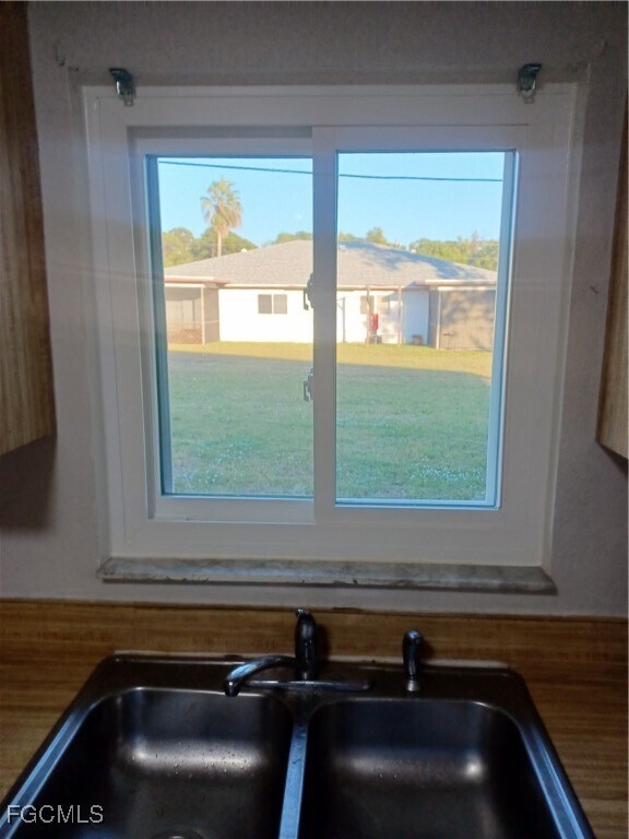 Building Photo - 937 SE 23rd Pl