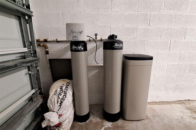 Building Photo - 1325 NW 208th Terrace