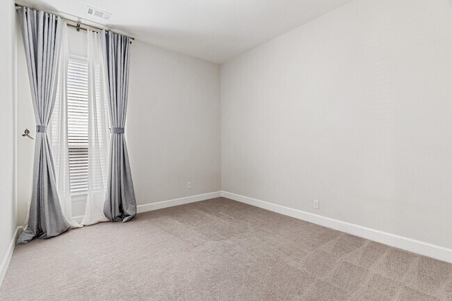 Building Photo - 1266 Huffines Blvd