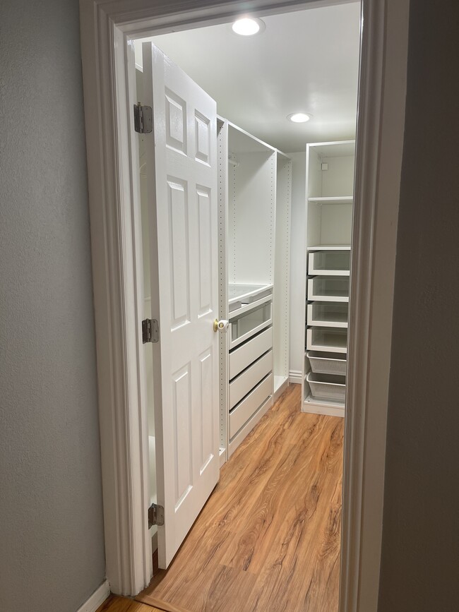 Master walk-in closet - 8440 Darby Ave