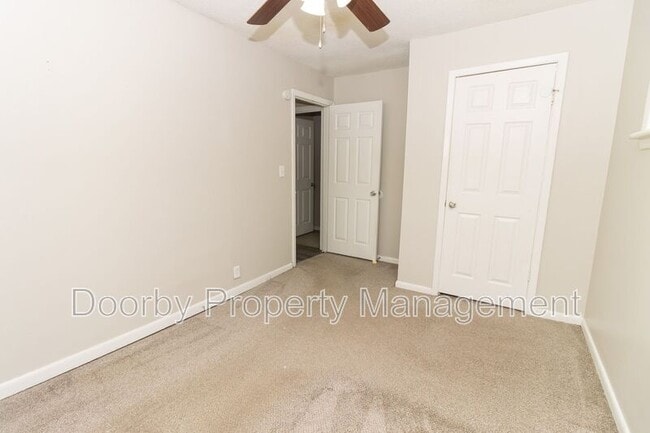 Building Photo - 60 Mountain View Dr