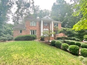 Building Photo - 307 Nottingham Rd