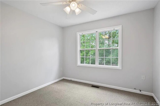 Building Photo - 366 Colonial Hills Dr