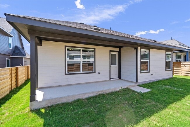 Building Photo - 3305 Everett