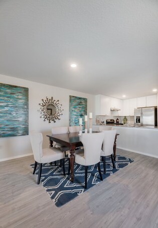 Building Photo - 9843 Butte Crk