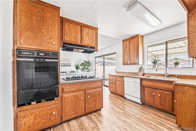 Building Photo - 16510 Purche Ave