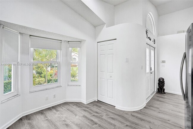 Building Photo - 14049 Skye Terrace