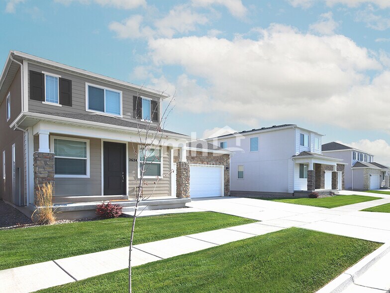 Building Photo - 3354 Fields Ave