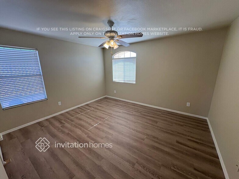 Building Photo - 12740 W Holly St