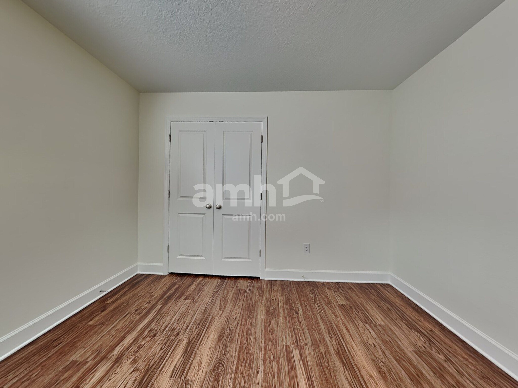 Building Photo - 1011 Island Pond Dr