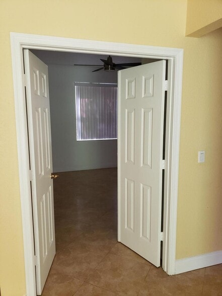 Building Photo - 6759 Silver Ridge Ln