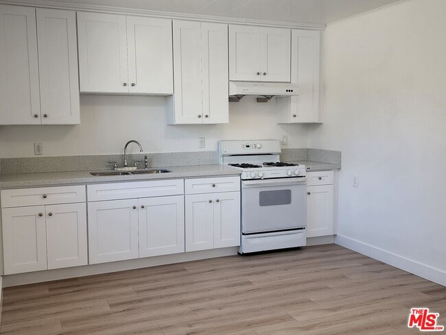 Building Photo - 13938 Moreno Rose Pl