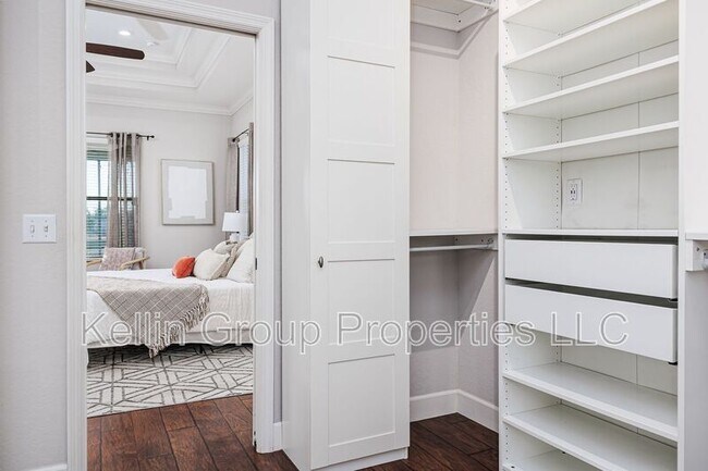 Building Photo - 1455 Silver Leaf Dr