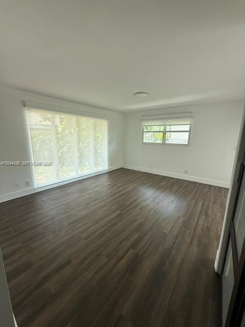 Building Photo - 1047 NE 84th St