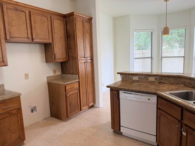 Building Photo - 7221 Lake Victoria Rd