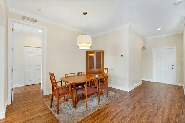 Building Photo - 2087 Wingate Bend