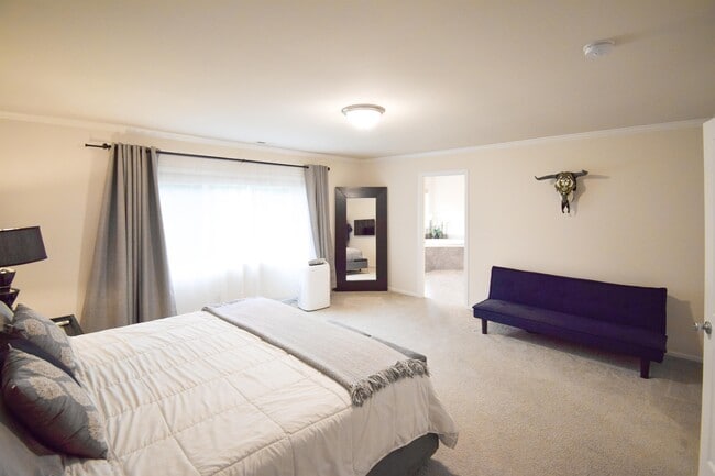 Building Photo - 4721 Joppa St SW