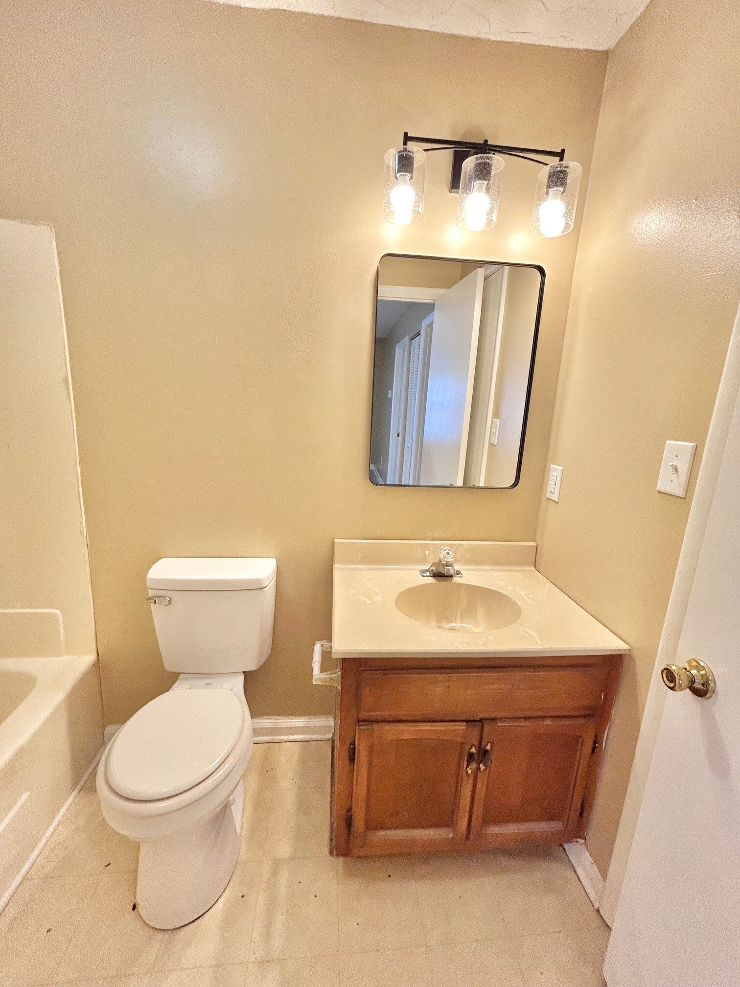 Building Photo - 206 Robin Ln