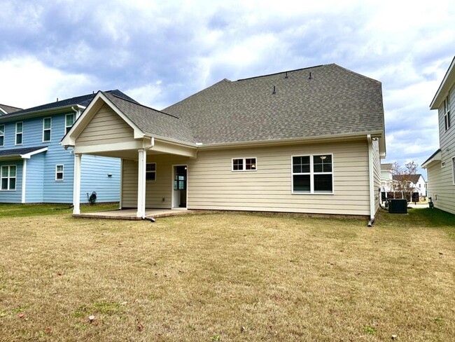 Building Photo - 3355 Hopekirk Dr
